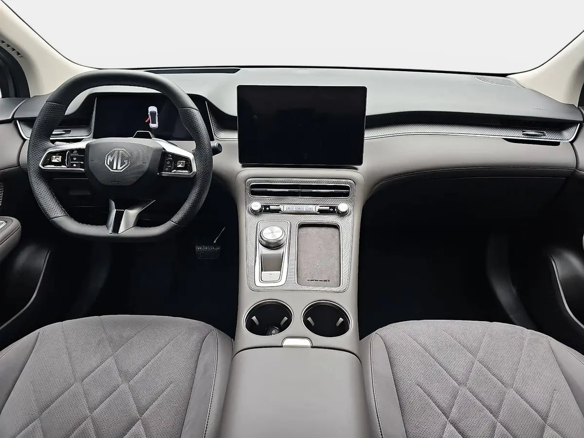 MG ANDERE EV 77 KWH LUXURY PANORAMA LEDER 20-ZOLL
