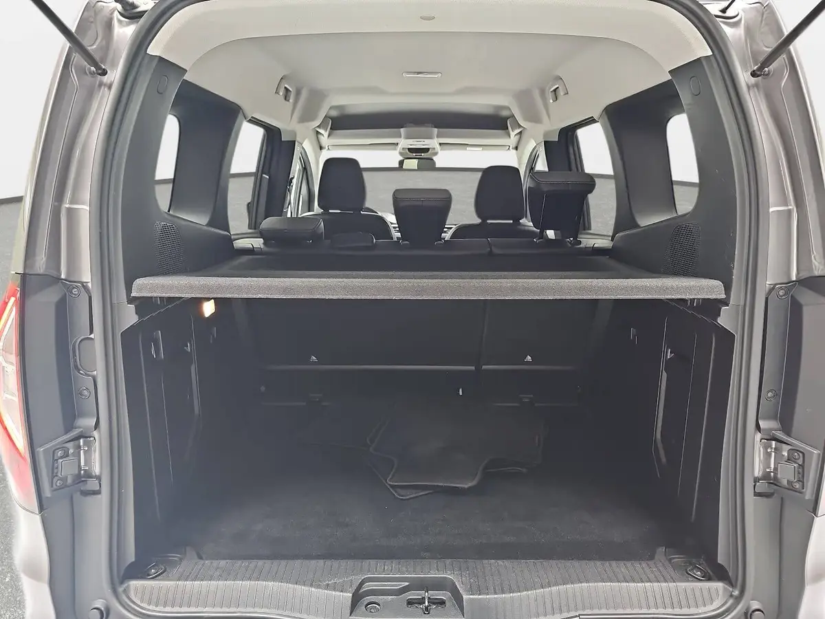 RENAULT KANGOO 1.3 TCE 130 INTENS NAVI LED LM