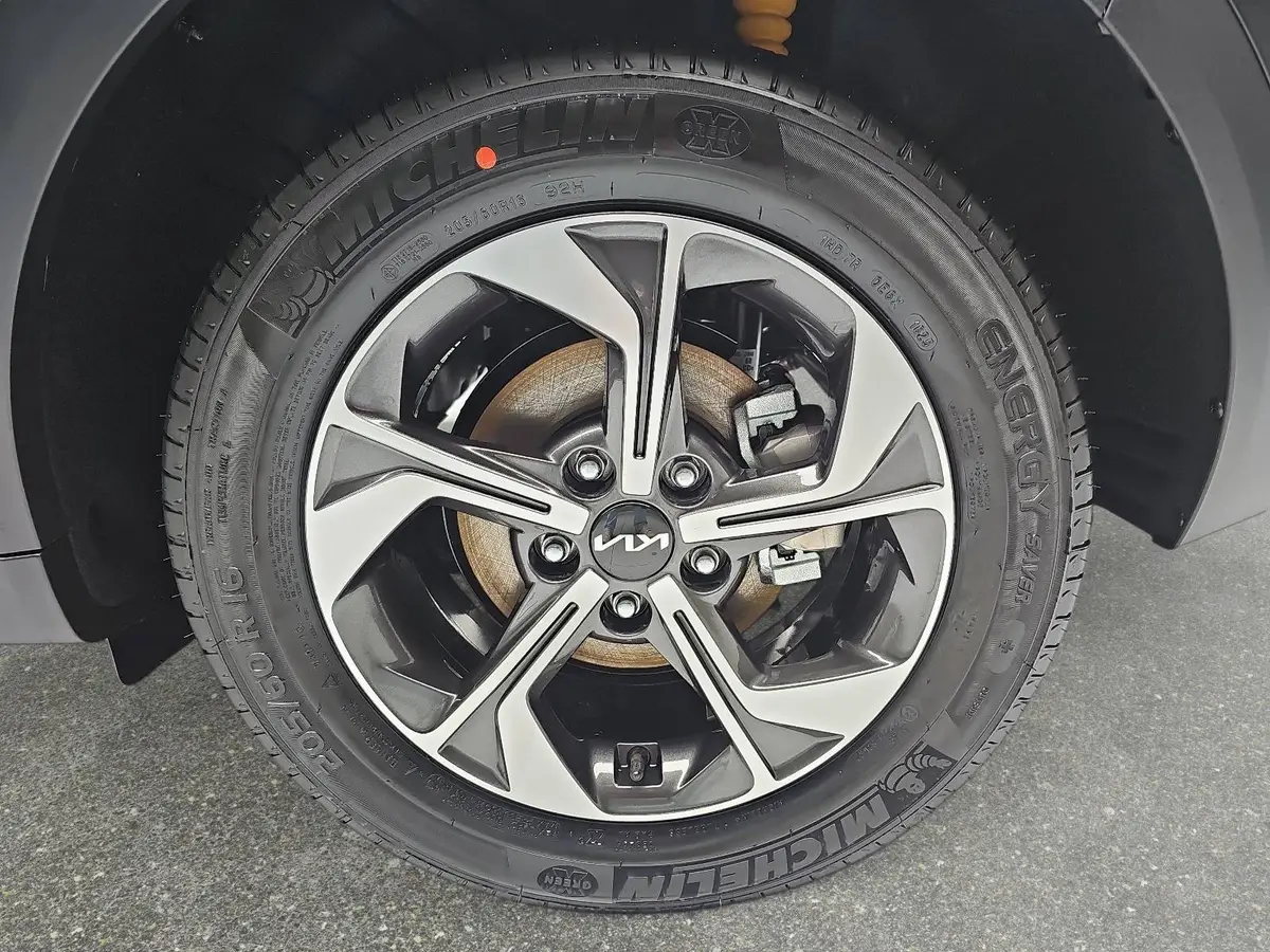 KIA XCEED 1.0 T-GDI 115 CORE MJ26 KOMFORT