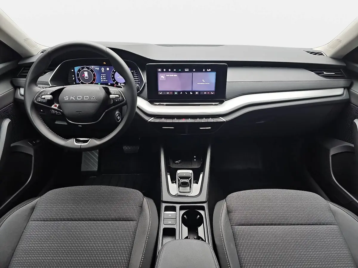 SKODA OCTAVIA COMBI 1.5 TSI DSG SELECTION LED AUDIO WINTER EL.HECKKL. 