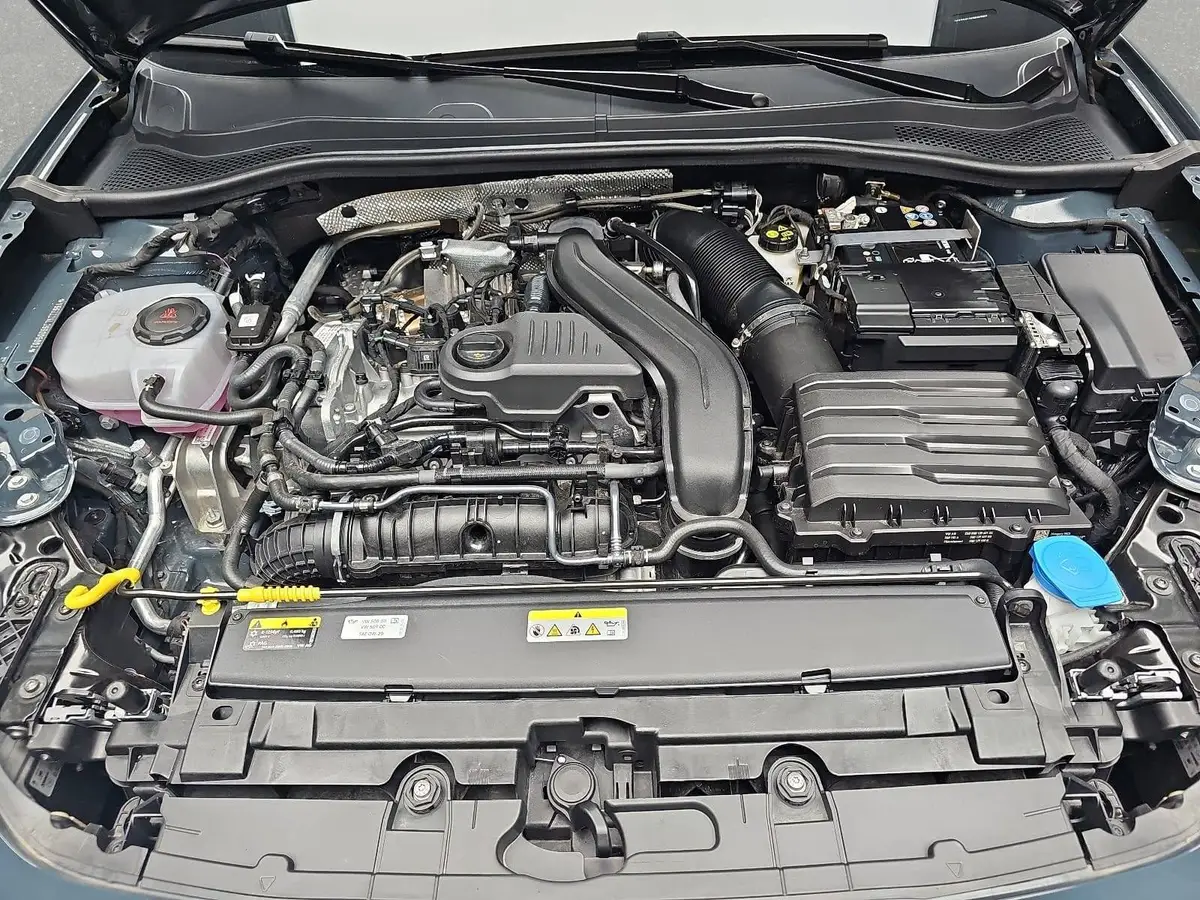 SEAT LEON 1.5 TSI STYLE NAVI LED KAMERA