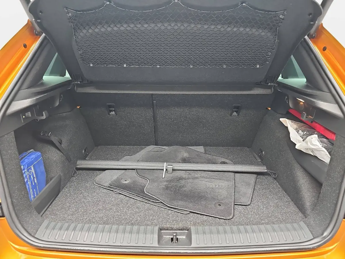 SKODA KAMIQ 1.0 TSI MONTE CARLO LED DAB PANO AHK LM