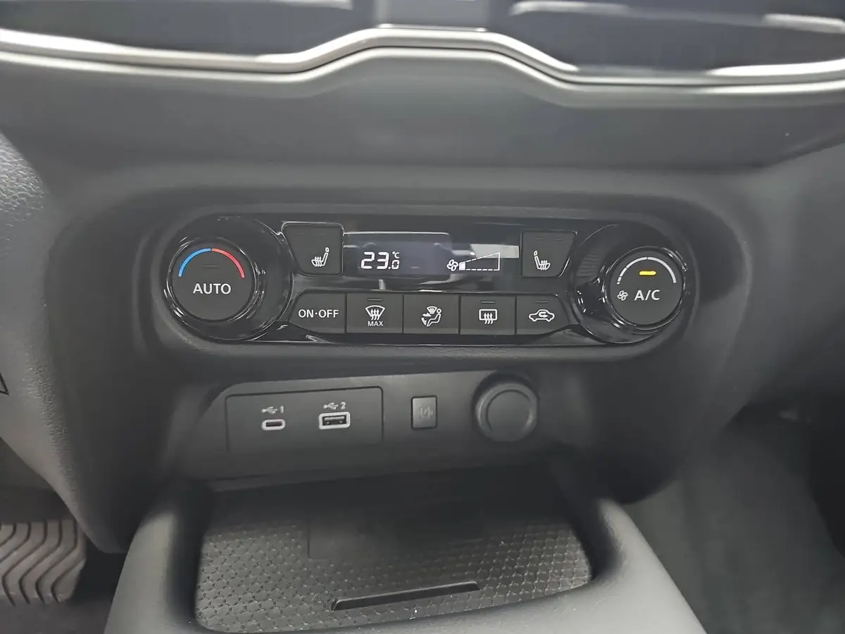 NISSAN JUKE 1.0 DIG-T 5T AUTO. N-CONNECTA NAVI WINTER