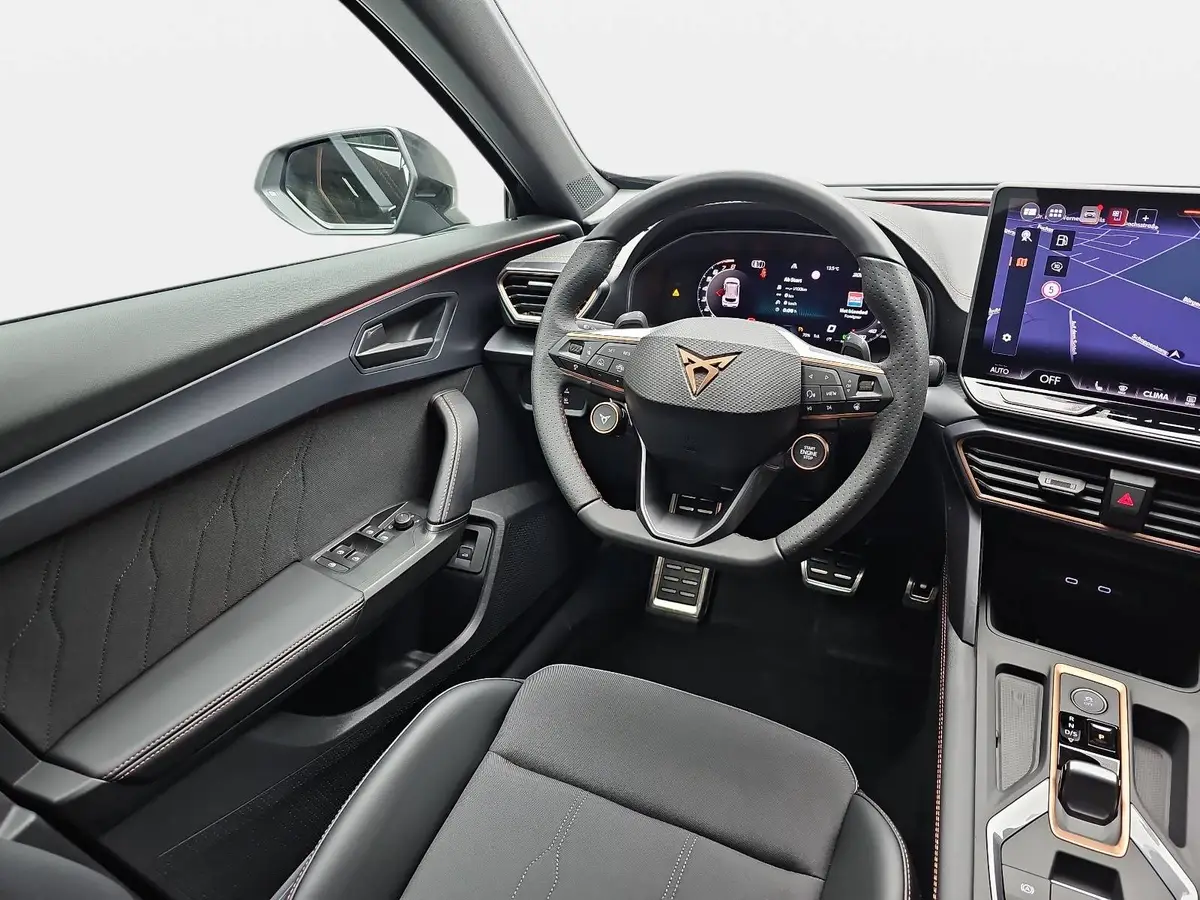 CUPRA FORMENTOR 1.5 ETSI DSG NAVI LED ACC SPURPAKET EL.HECKKL. KAM