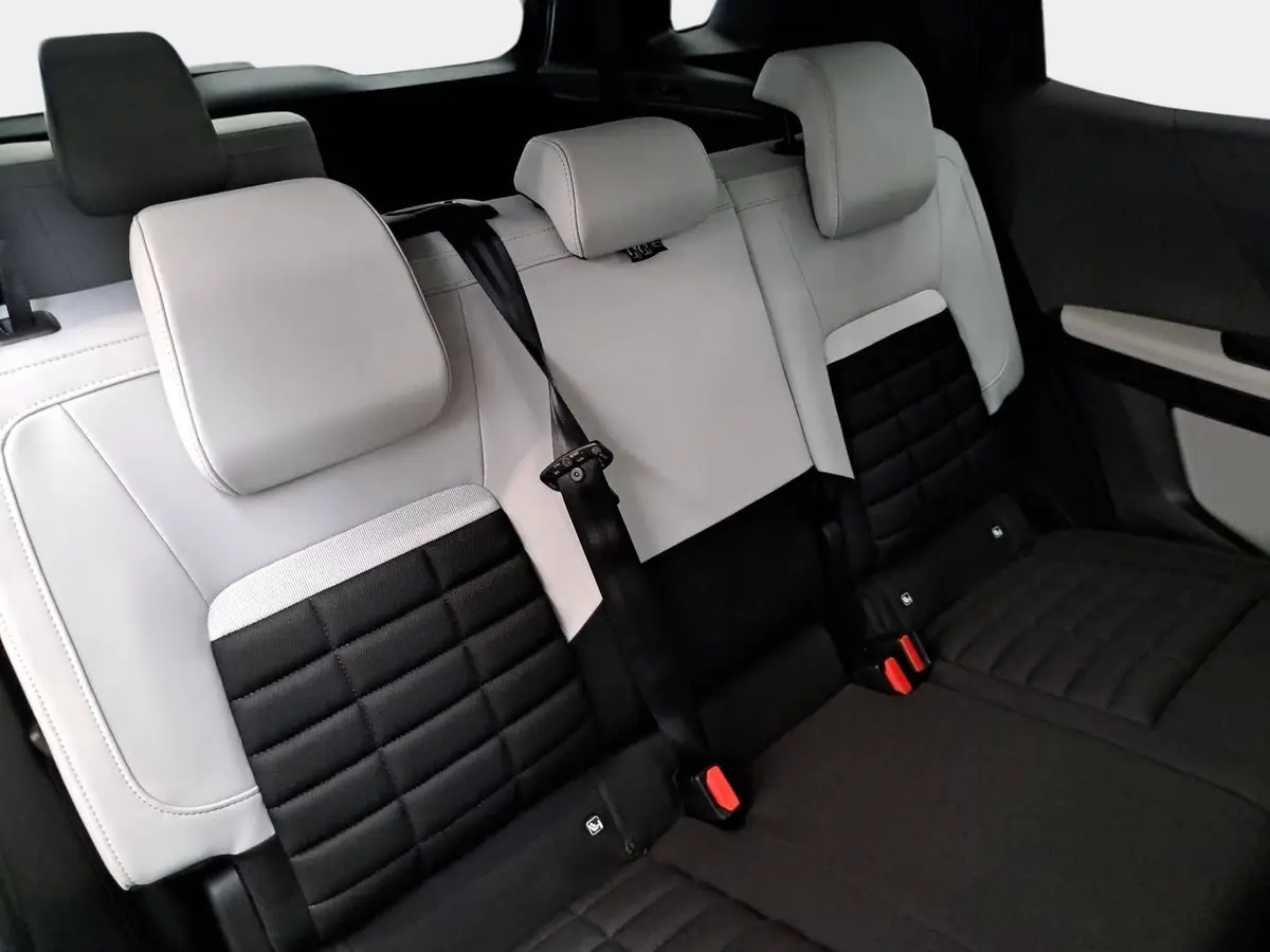 CITROËN C3 AIRCROSS 1.2 HYBRID 145 E-DCS6 PLUS 7-S
