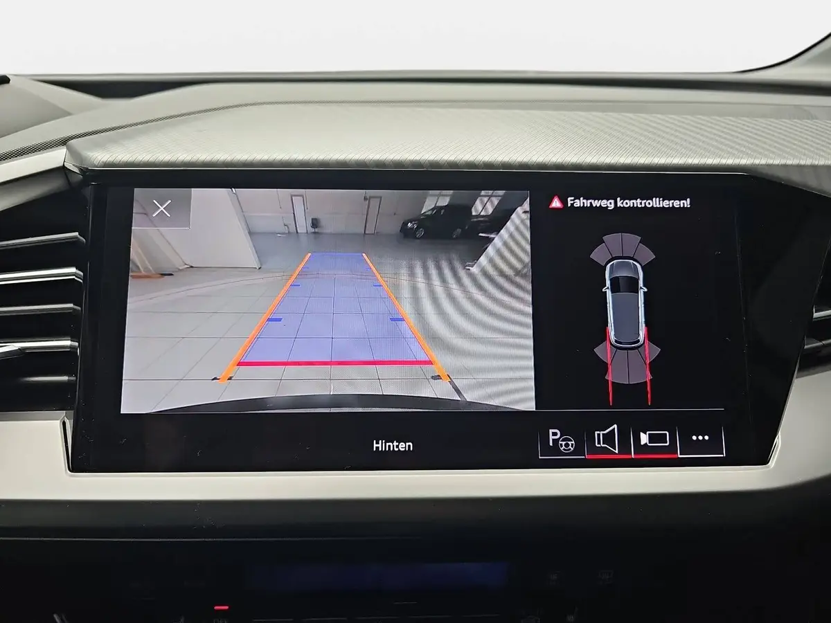 AUDI Q4 E-TRON 35 (52 KWH) NAVI LED KAMERA