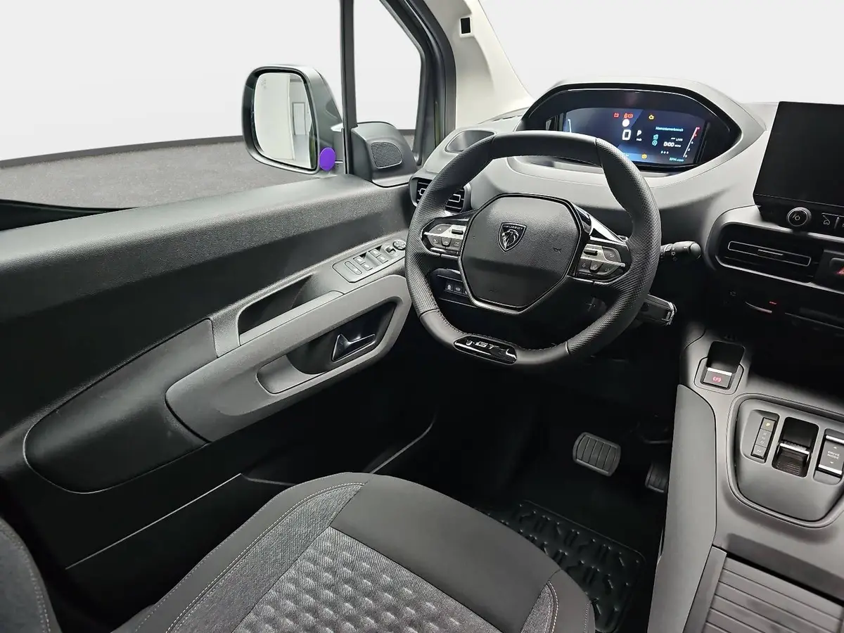 PEUGEOT RIFTER BLUEHDI 130 CV EAT8 GT L2 7-S NAVI LED AHK LM