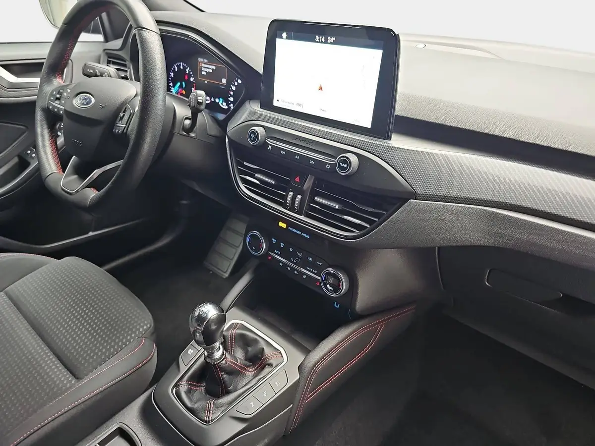 FORD FOCUS 1.0 EB ST-LINE NAVI LED LM18