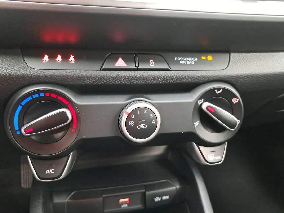 KIA STONIC 1.0 T-GDI 100 EDITION 7 WINTER