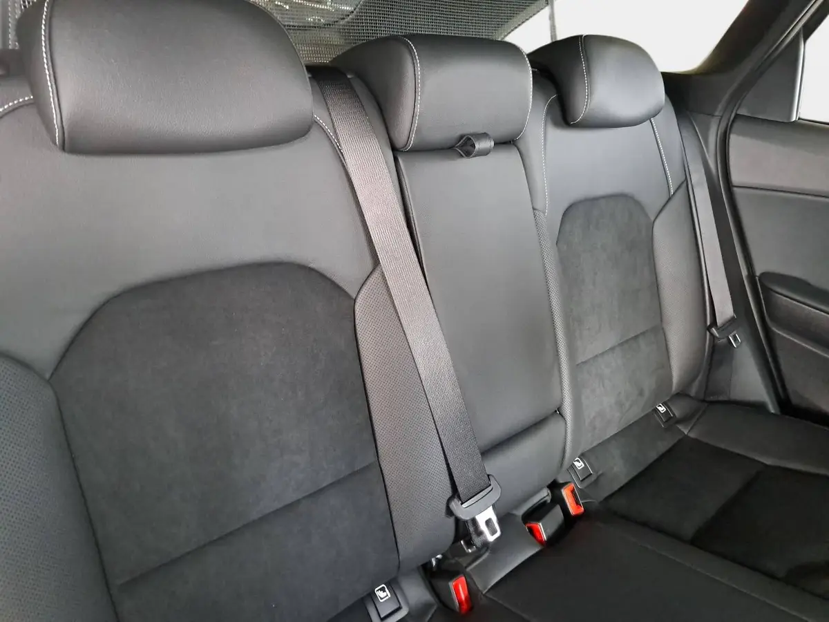 KIA CEED SW 1.5 T-GDI DCT7 GT-LINE TECHNOLOGIE LEDER PERFORMANCE