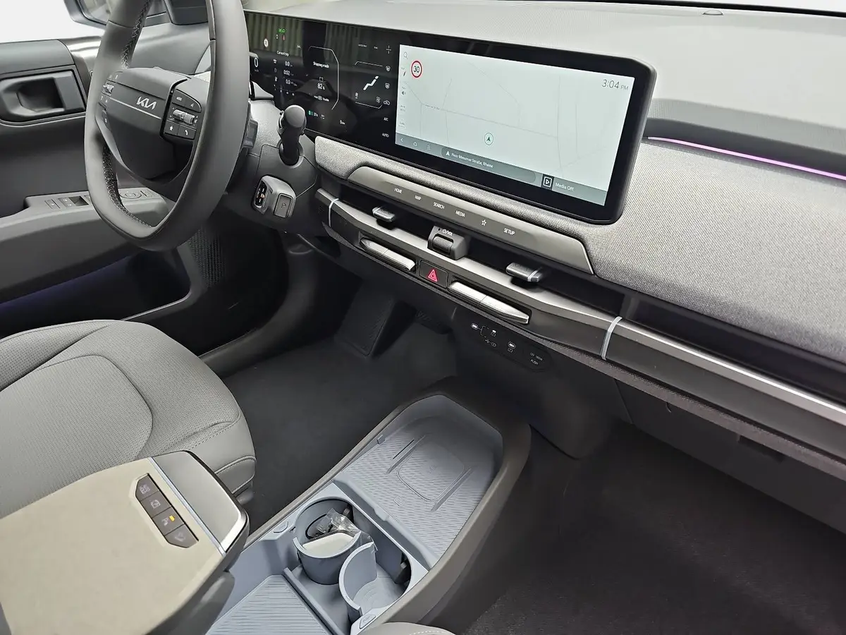 KIA EV3 58.3 KWH EARTH MJ26 WINTER-CONNECT BUSINESS UPGRADE DRIVEWISE-PARK
