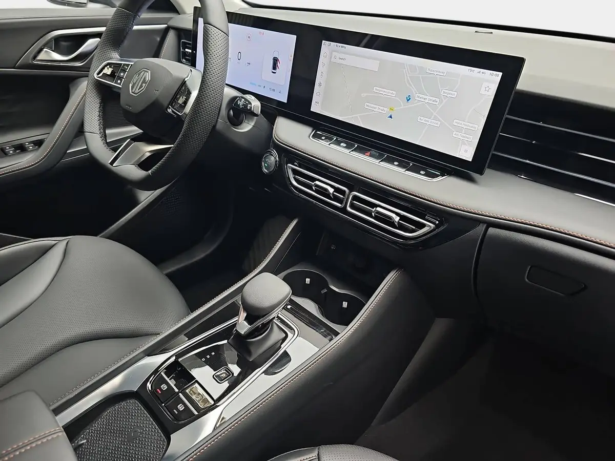 MG HS 1.5 PLUG-IN-HYBRID MY25.5 LUXURY LEDER 360-GRAD-KAMERA 19-ZOLL-LM
