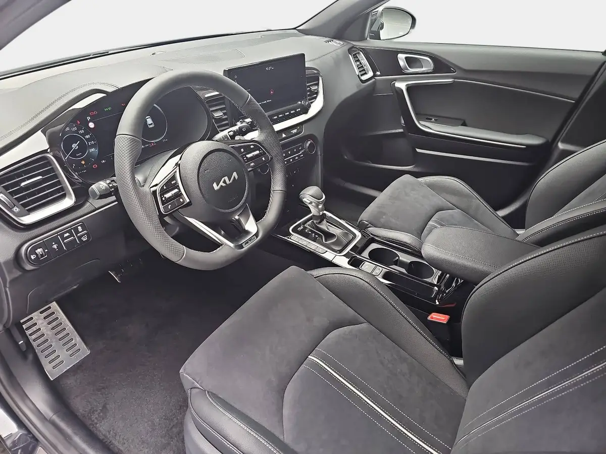 KIA XCEED 1.6 T-GDI 180 DCT GT-LINE MJ26 LEDER