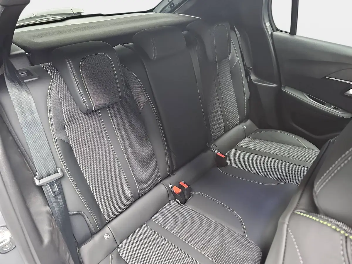 PEUGEOT 208 1.2 HYBRID 110 E-DSC6 GT KLIMA LED MIRROR-SCREEN K