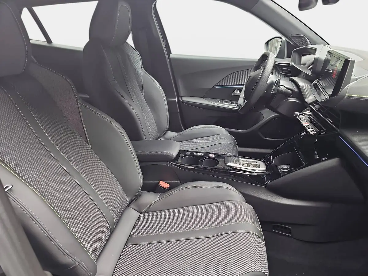 PEUGEOT 2008 1.2 HYBRID 145 E-DSC6 GT-LINE 2-WD LED KLIMAAUTO K