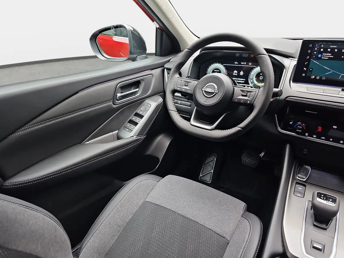 NISSAN QASHQAI 1.3 DIG-T XTRONIC N-CONNECTA PANO WINTER