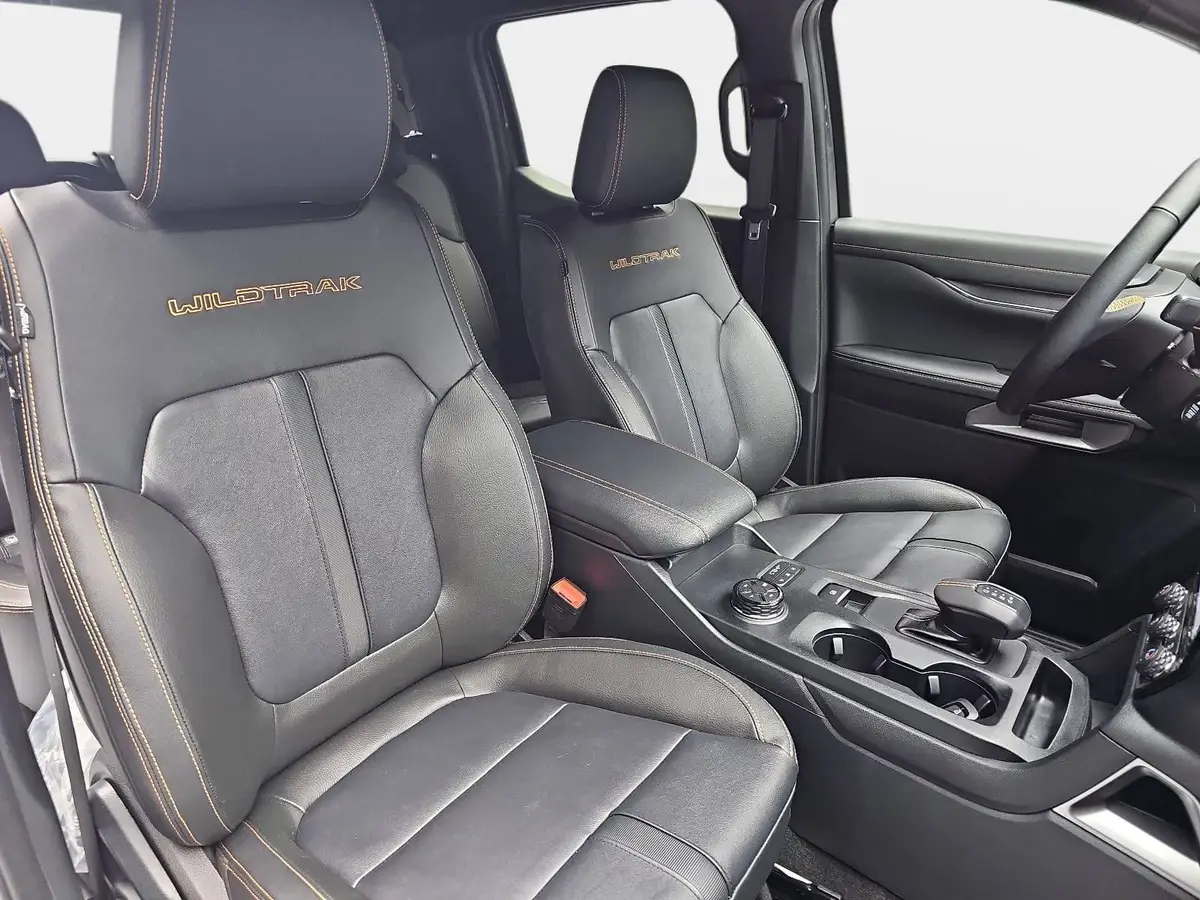 FORD RANGER 3.0 ECOBLUE AUTO. WILDTRAK E-4WD DOKA AHK LM