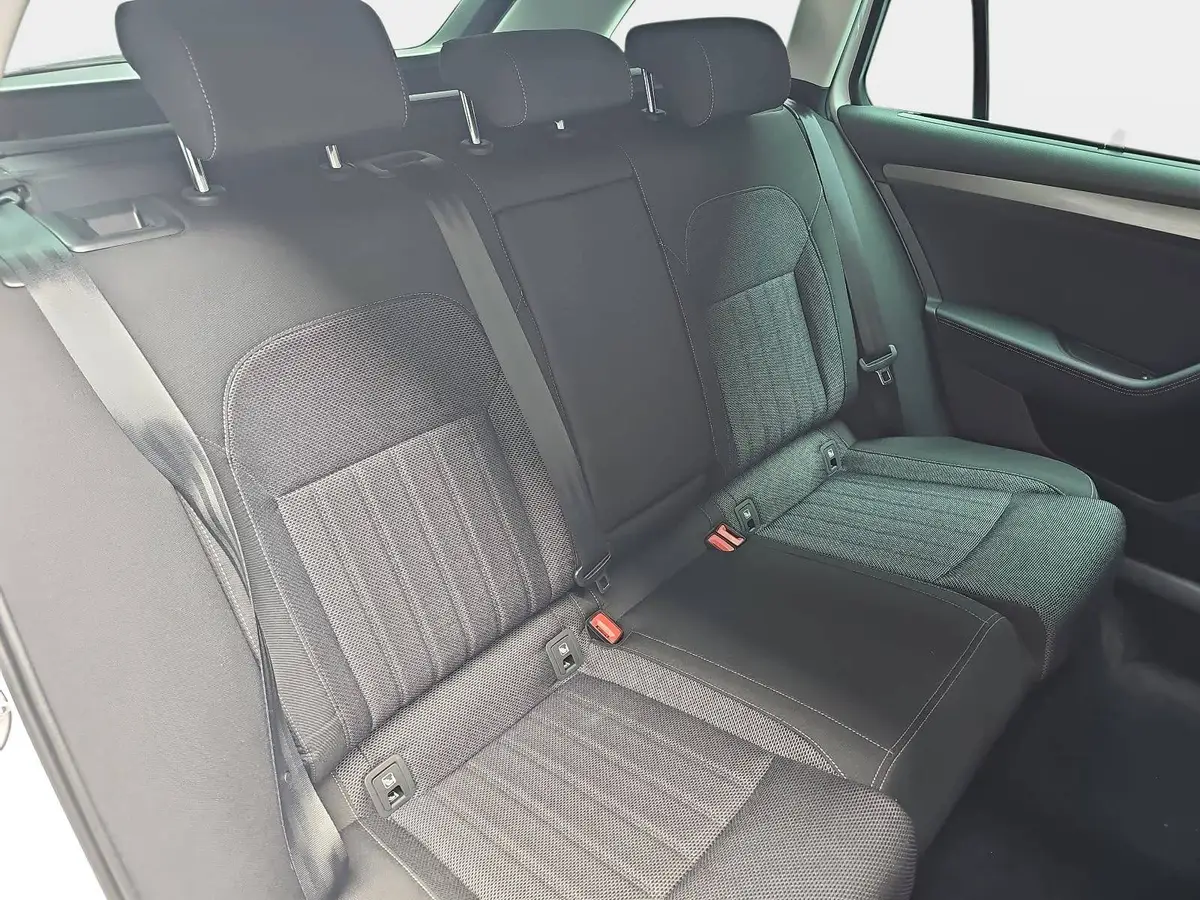 SKODA SUPERB COMBI 2.0 TDI DSG STYLE NAVI LED LM