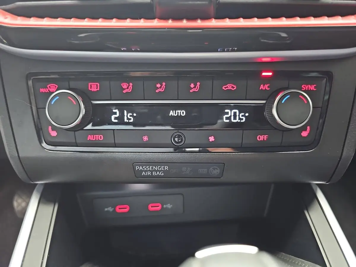 SEAT ARONA 1.0 TSI DSG FR AHK ACC P-ASSIST LM