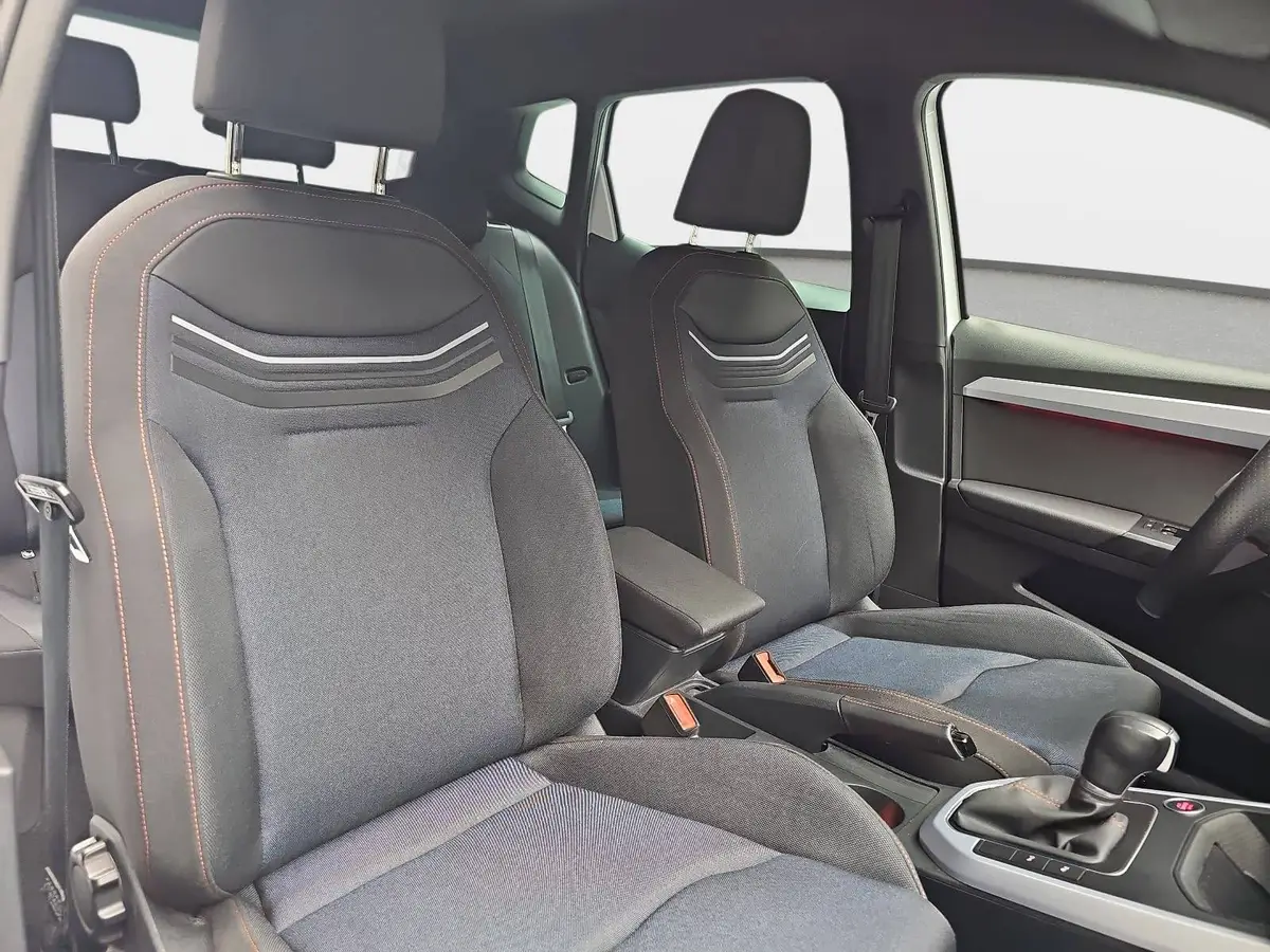 SEAT ARONA 1.0 TSI DSG FR AHK ACC P-ASSIST LM
