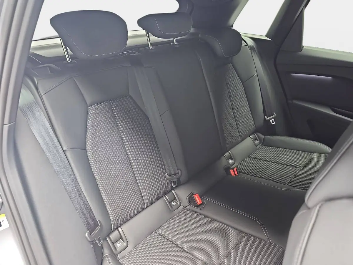 AUDI Q4 E-TRON 45 S-LINE 82KWH LED-MATRIX KAMERA