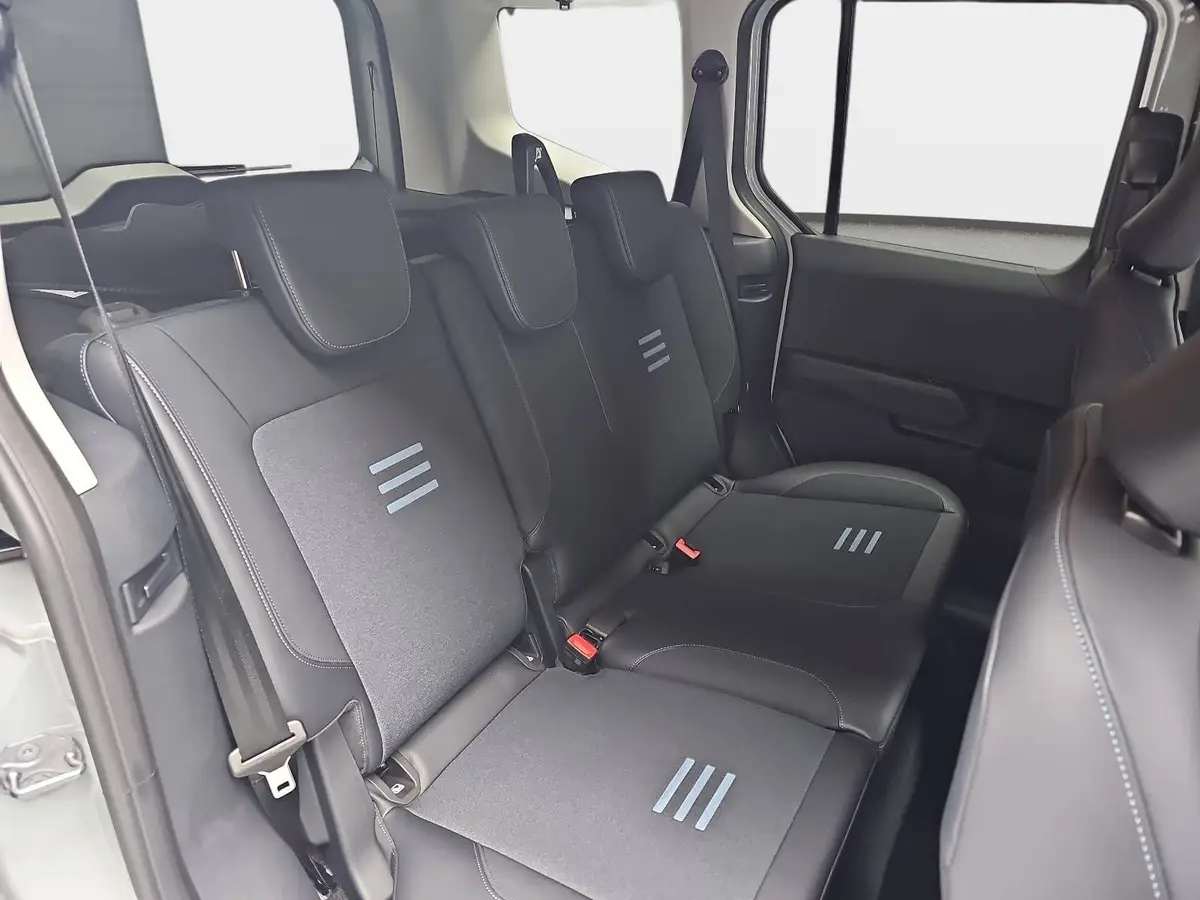 FORD TOURNEO COURIER 1.0 EB AUT. ACTIVE NAVI+ACC+WINTER+SPUR+KAMERA+LM