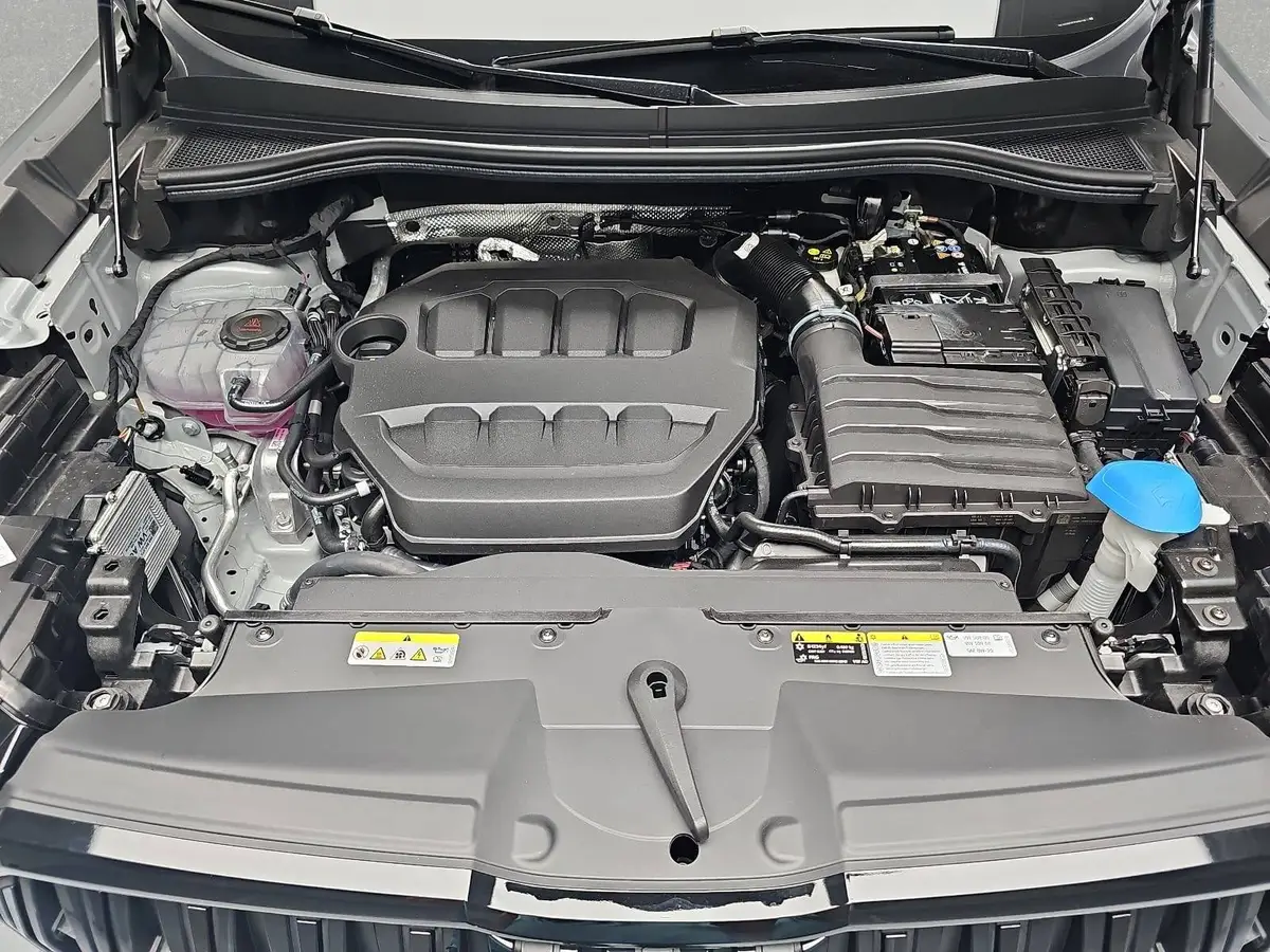 SKODA KODIAQ 2.0 TSI DSG SPORTLINE 4X4 NAVI LED