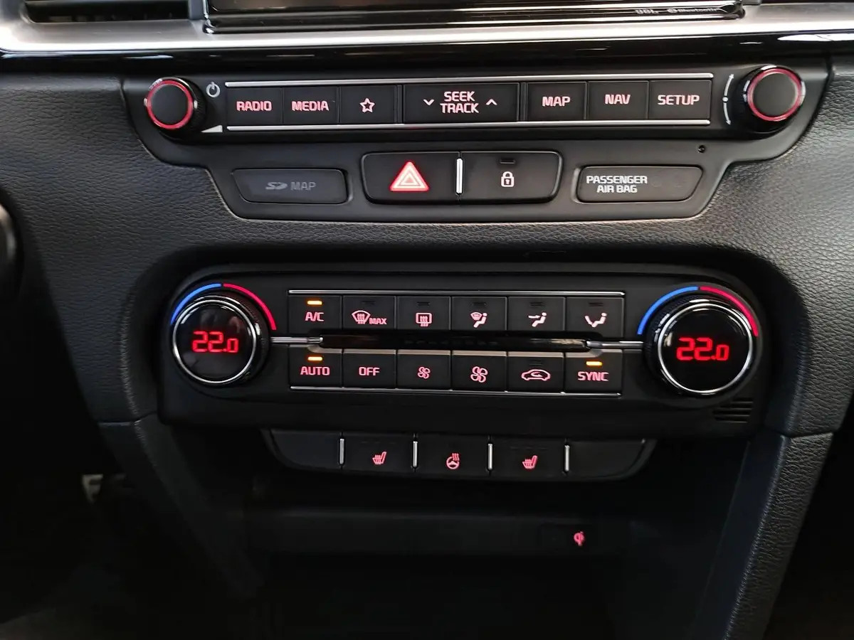 KIA CEED 1.6 T-GDI DCT7 GT MJ19 NAVI KOMFORT