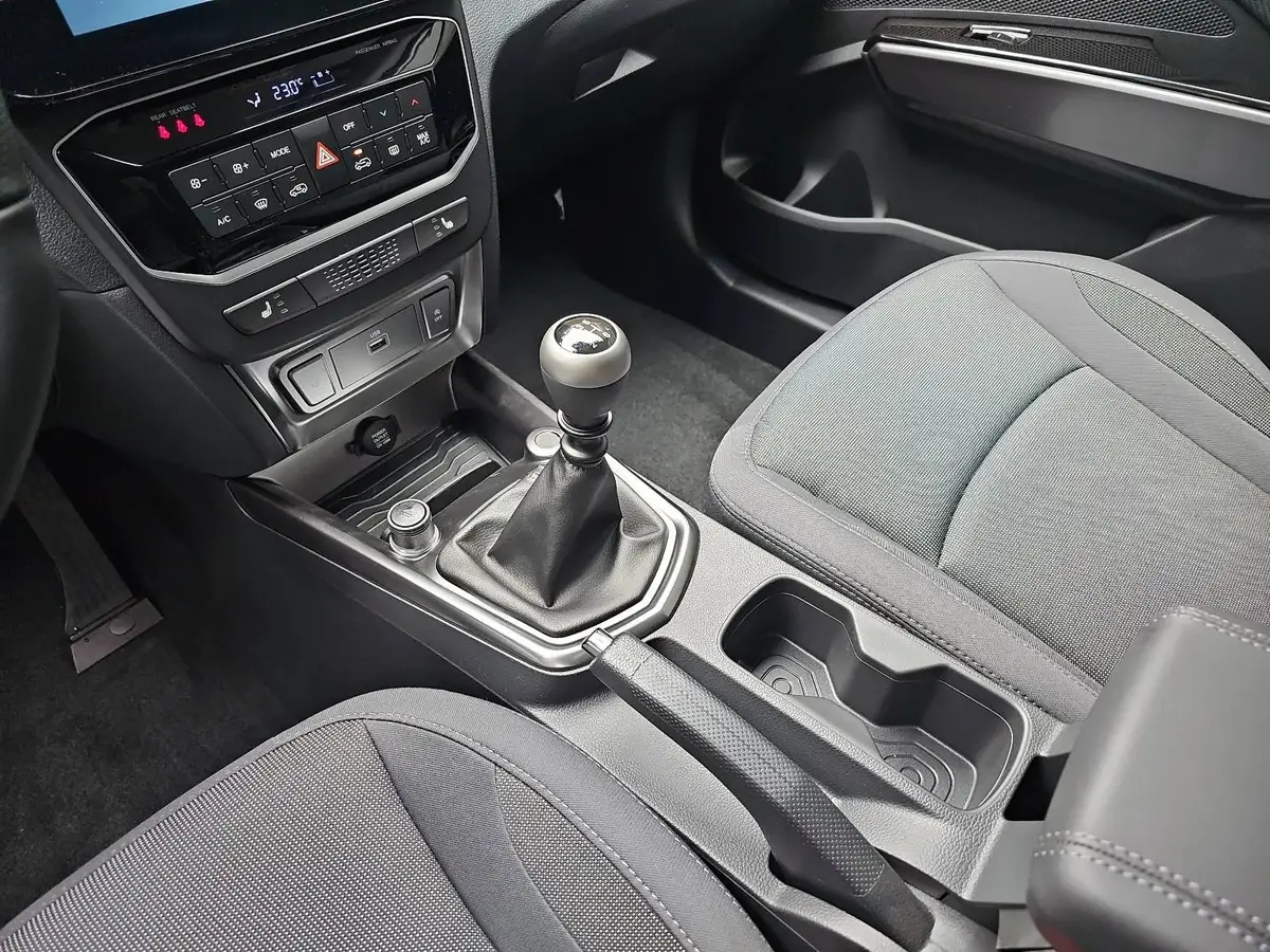 KGM TIVOLI 1.5 T-GDI 2WD ESSENTIAL