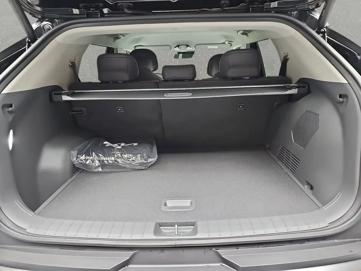 KIA EV3 81.4 KWH EARTH MJ26 WINTER BUSIN. UPGRADE DRIVEWISE-PARK DESIGN SOUND