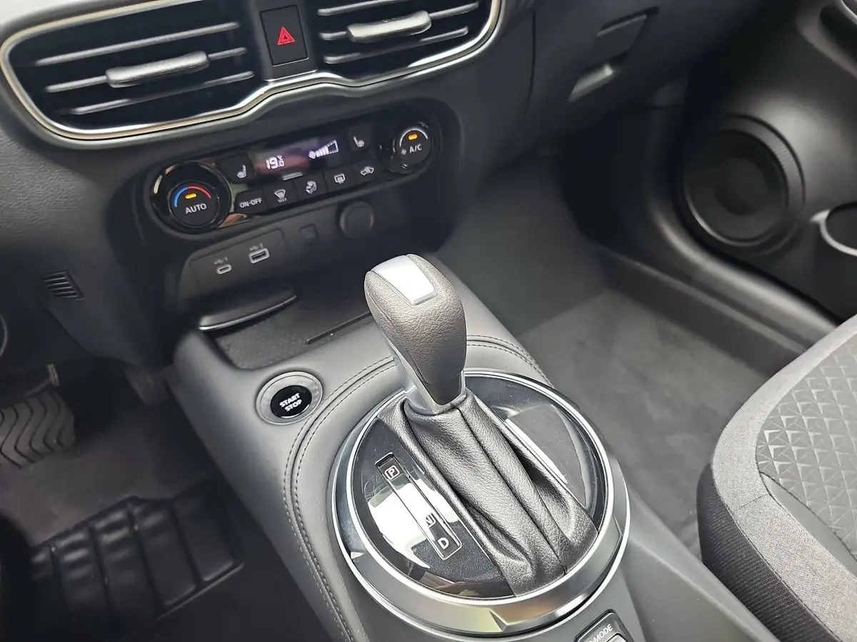 NISSAN JUKE 1.6 HYBRID AUTO. N-CONNECTA WINTER