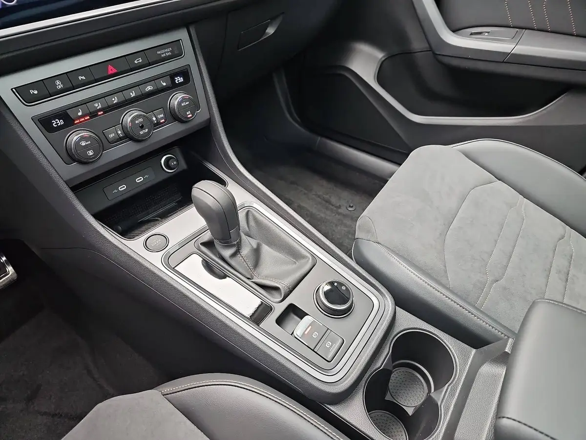 CUPRA ATECA 1.5 TSI DSG NAVI LED ACC PANO EL.HECKKLAPPE KAMERA