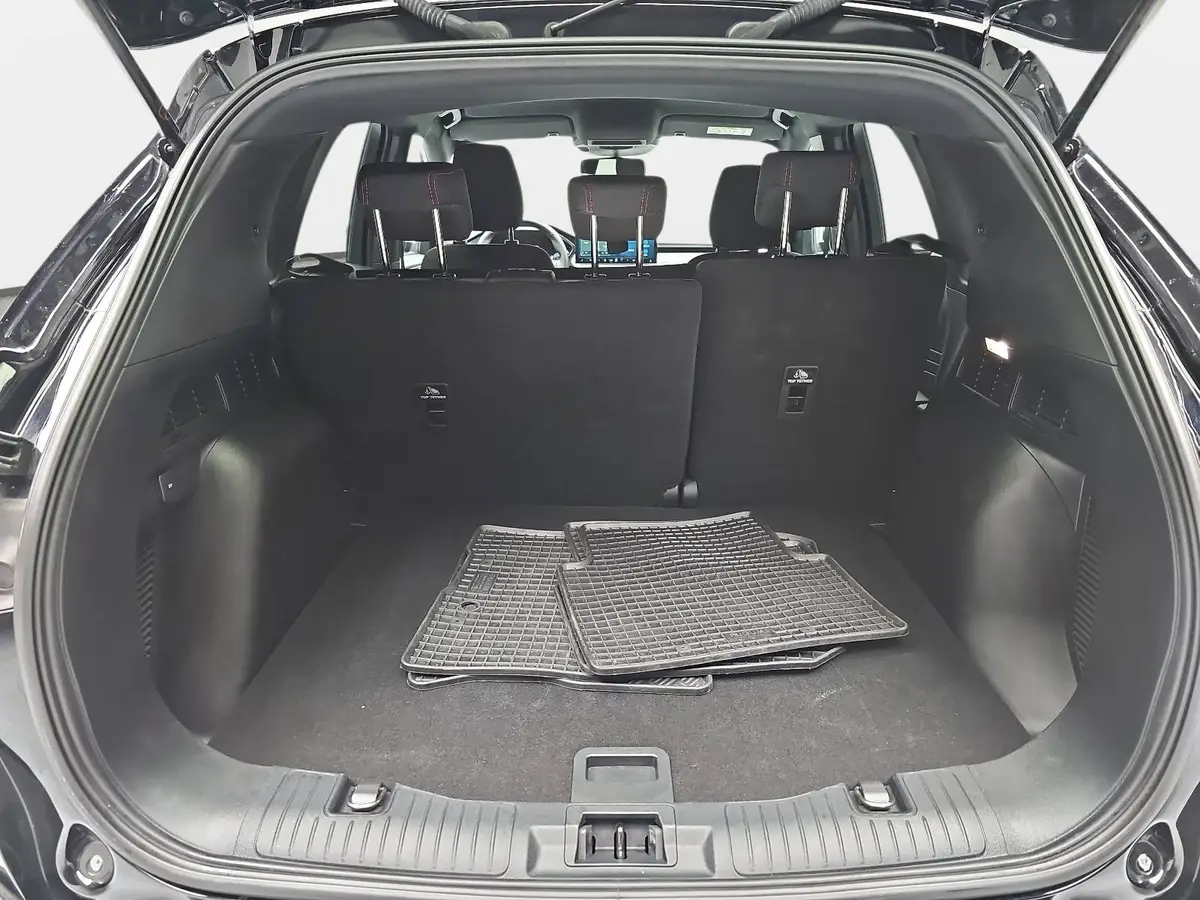 FORD KUGA 1.5 EB AUTO. ST-LINE NAVI LED KLIMAAUTO WINTER SIC