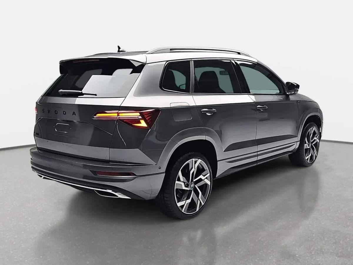SKODA KAROQ 1.5 TSI DSG SPORTLINE NAVI LED-MATRIX PANO WINTER 