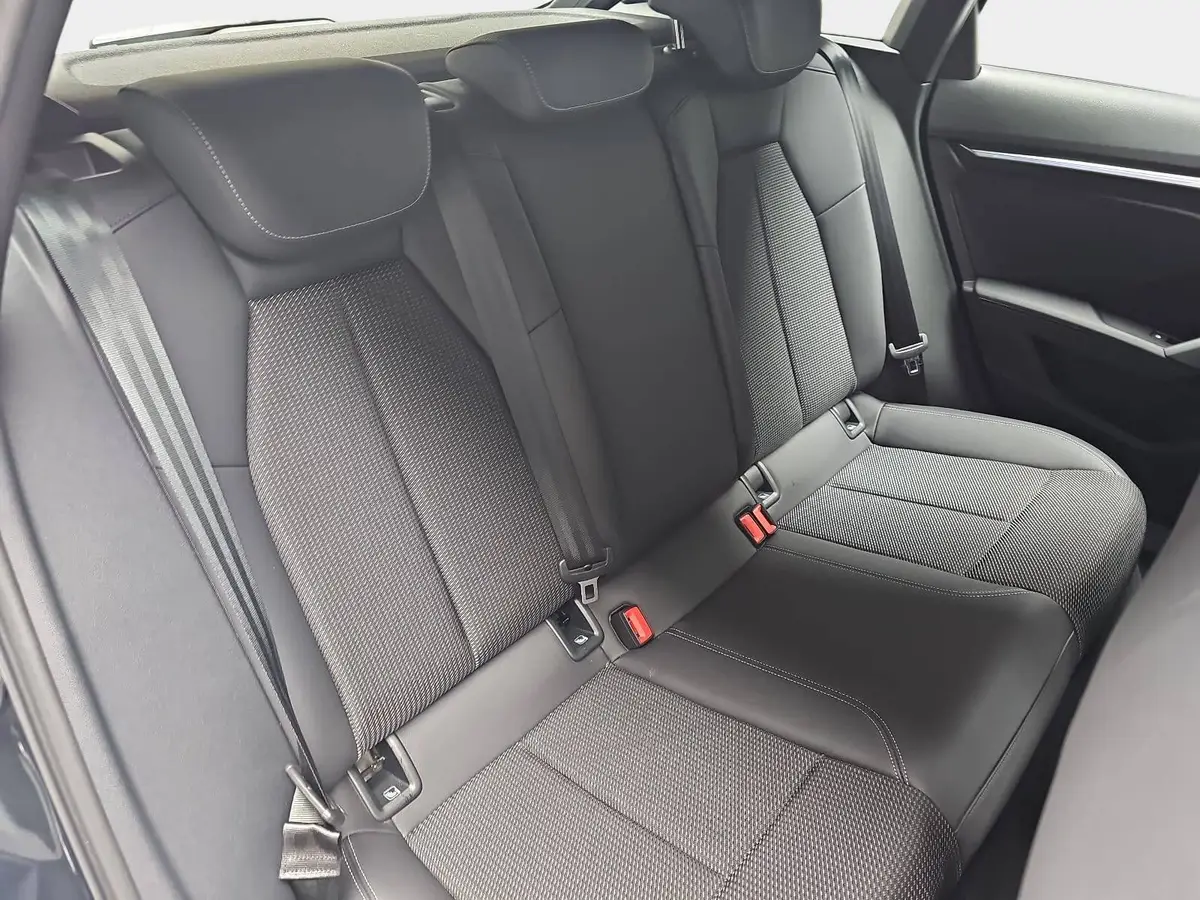 AUDI A3 35 TFSI DSG SPORTBACK S LINE NAVI LED KAMERA LM18