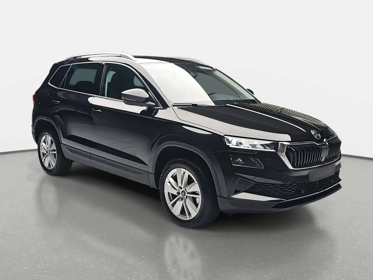 SKODA KAROQ 1.5 TSI DSG SELECTION LED ACC AHK