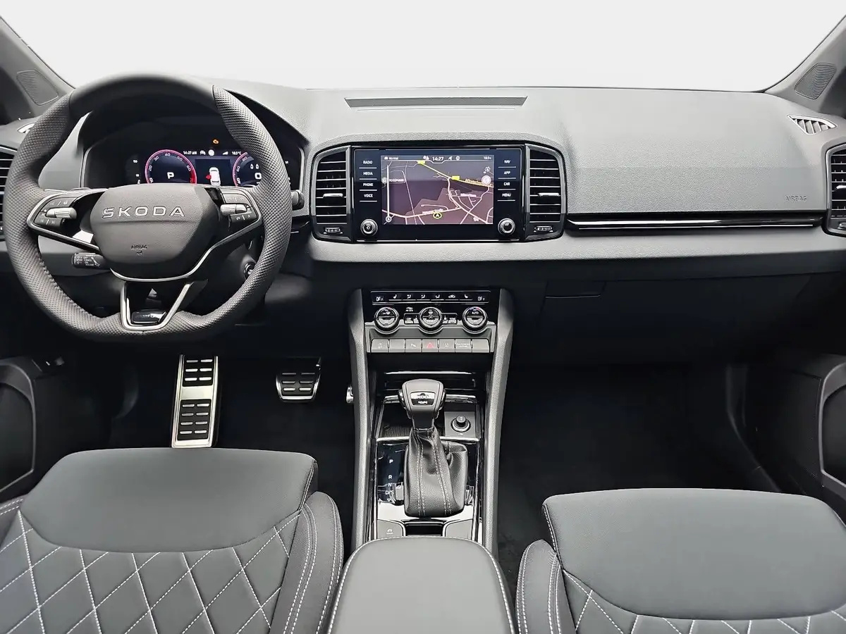 SKODA KAROQ 2.0 TSI DSG SPORTLINE 4X4 AHK PANO