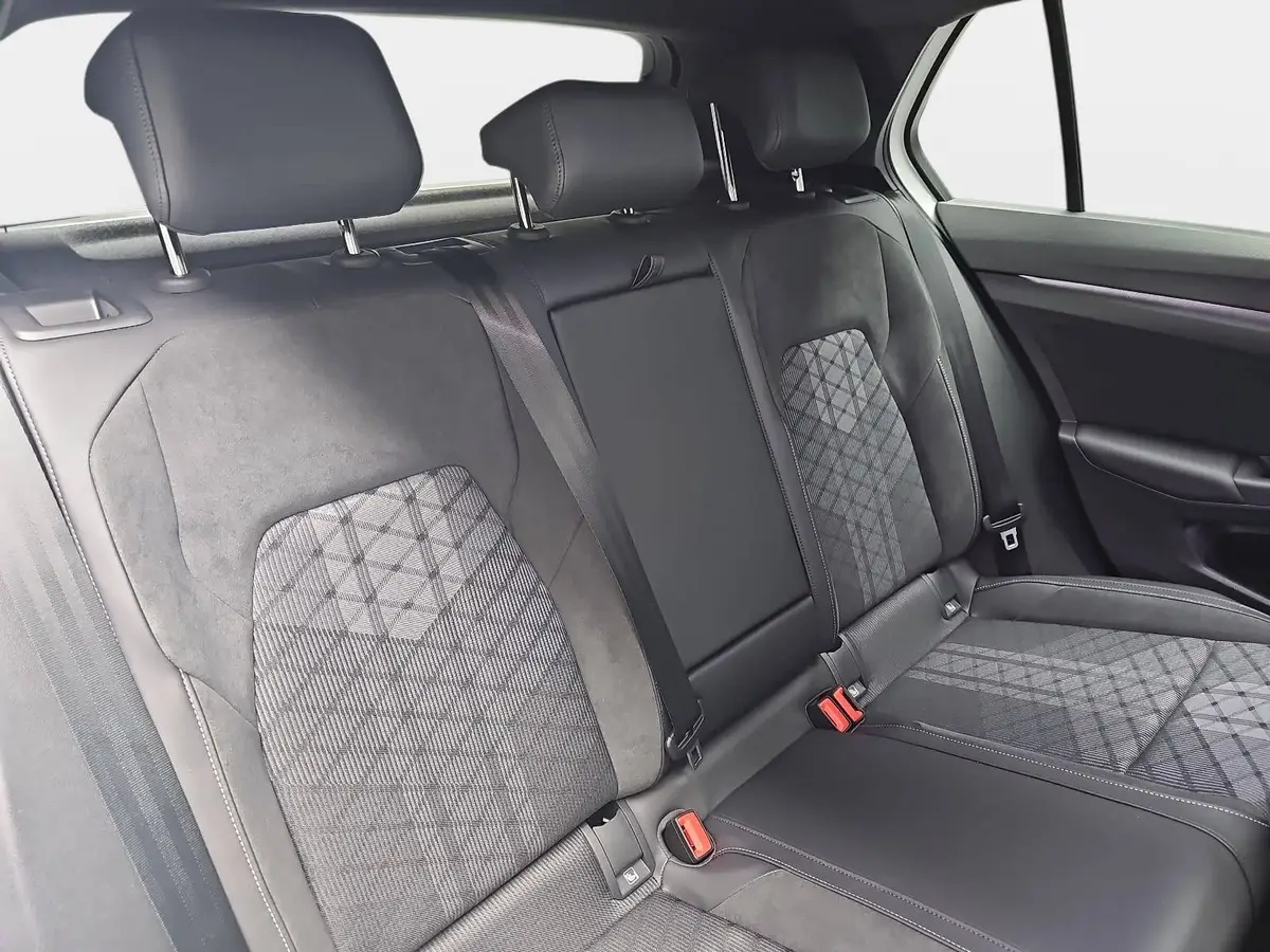 VW GOLF 1.5 ETSI DSG VIII R-LINE NAVI MATRIX-LED