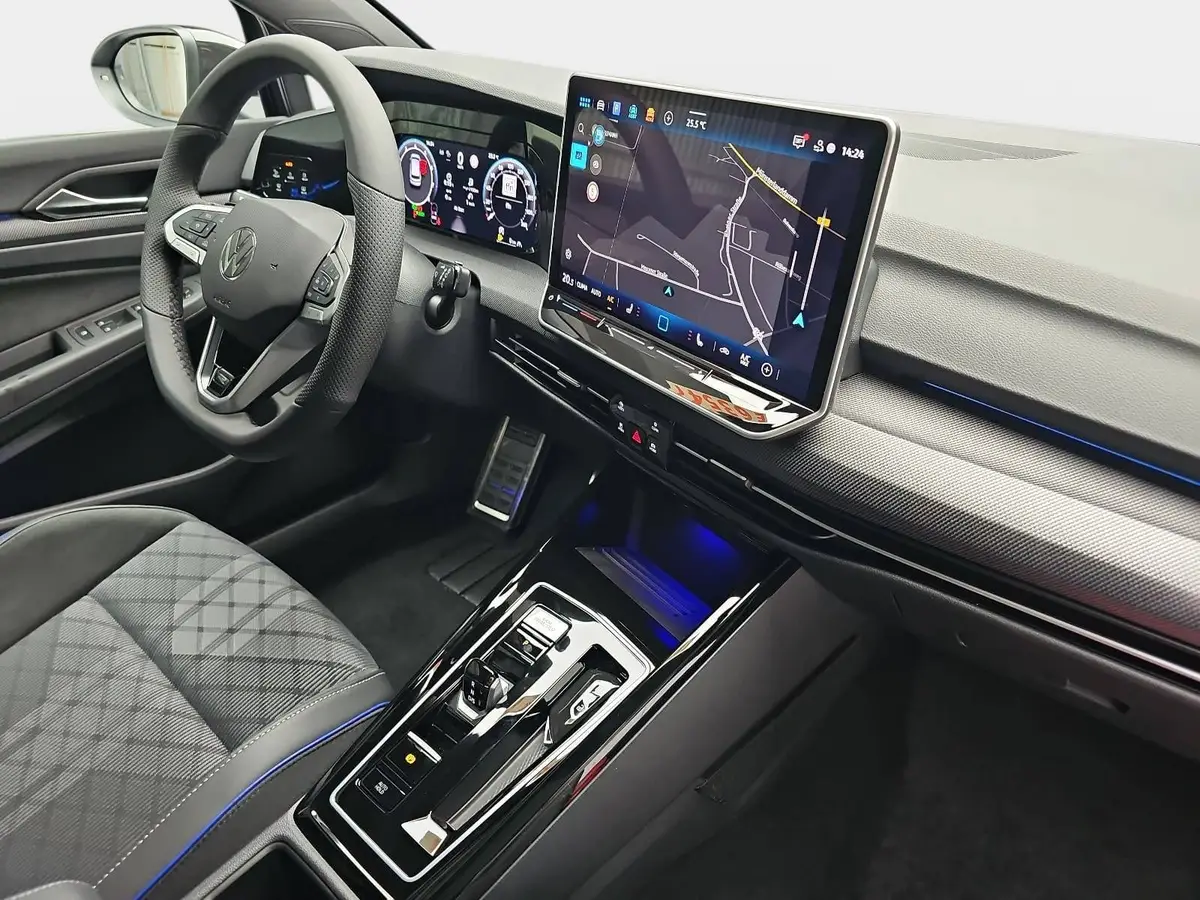 VW GOLF 1.5 ETSI DSG VIII R-LINE NAVI MATRIX-LED