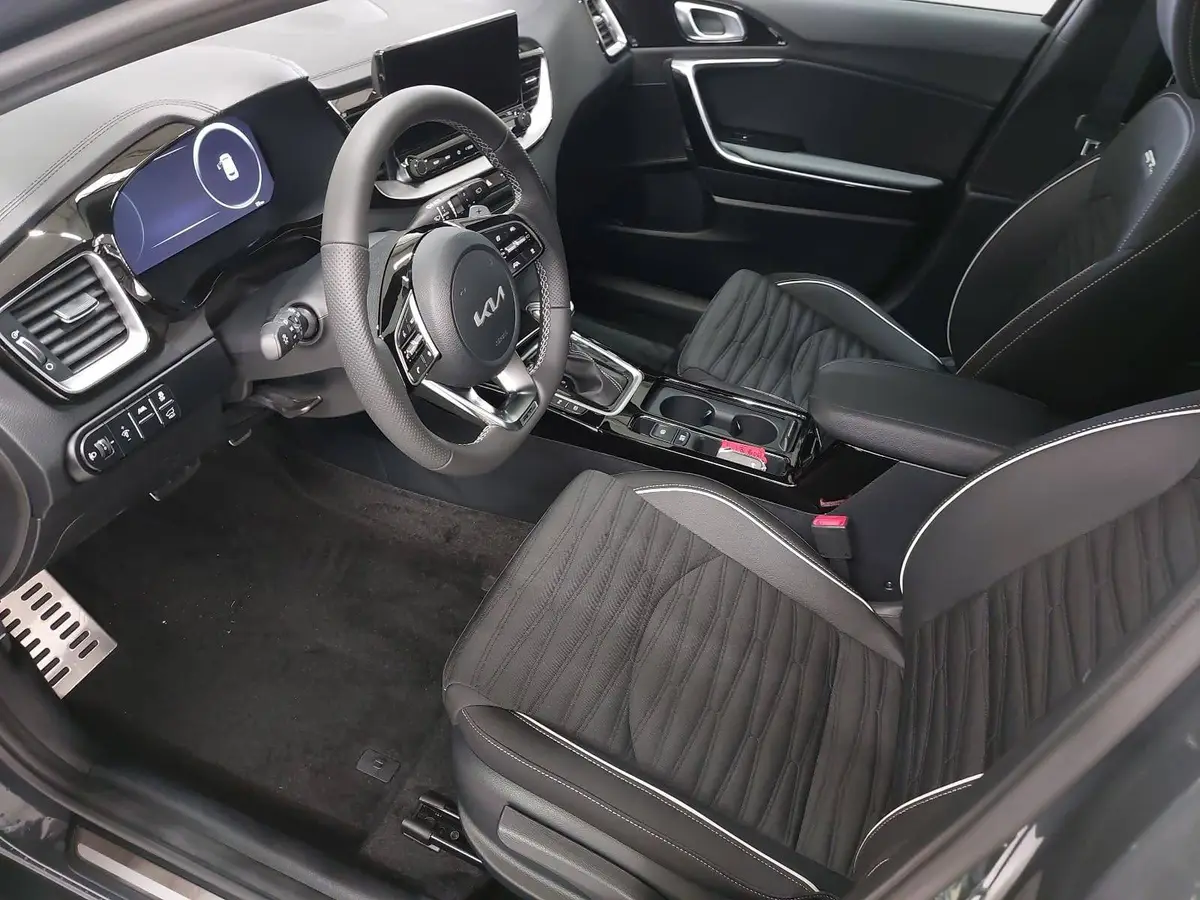 KIA CEED SW 1.5 T-GDI DCT7 GT-LINE TECHNOLOGIE PERFORMANCE