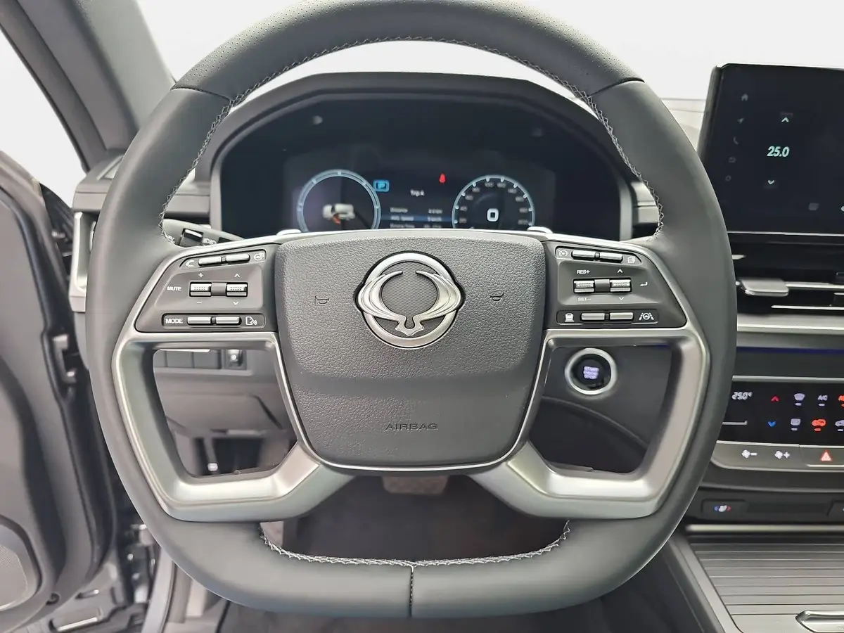 KGM REXTON 2.2 DIESEL 4WD LUX AUTOMATIK 7-SITZER