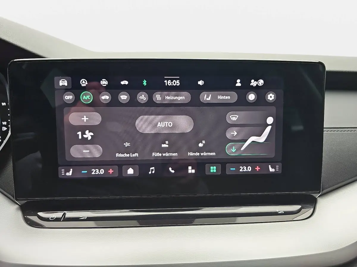 SKODA OCTAVIA COMBI 1.5 TSI DSG SELECTION LED AUDIO WINTER EL.HECKKL. 