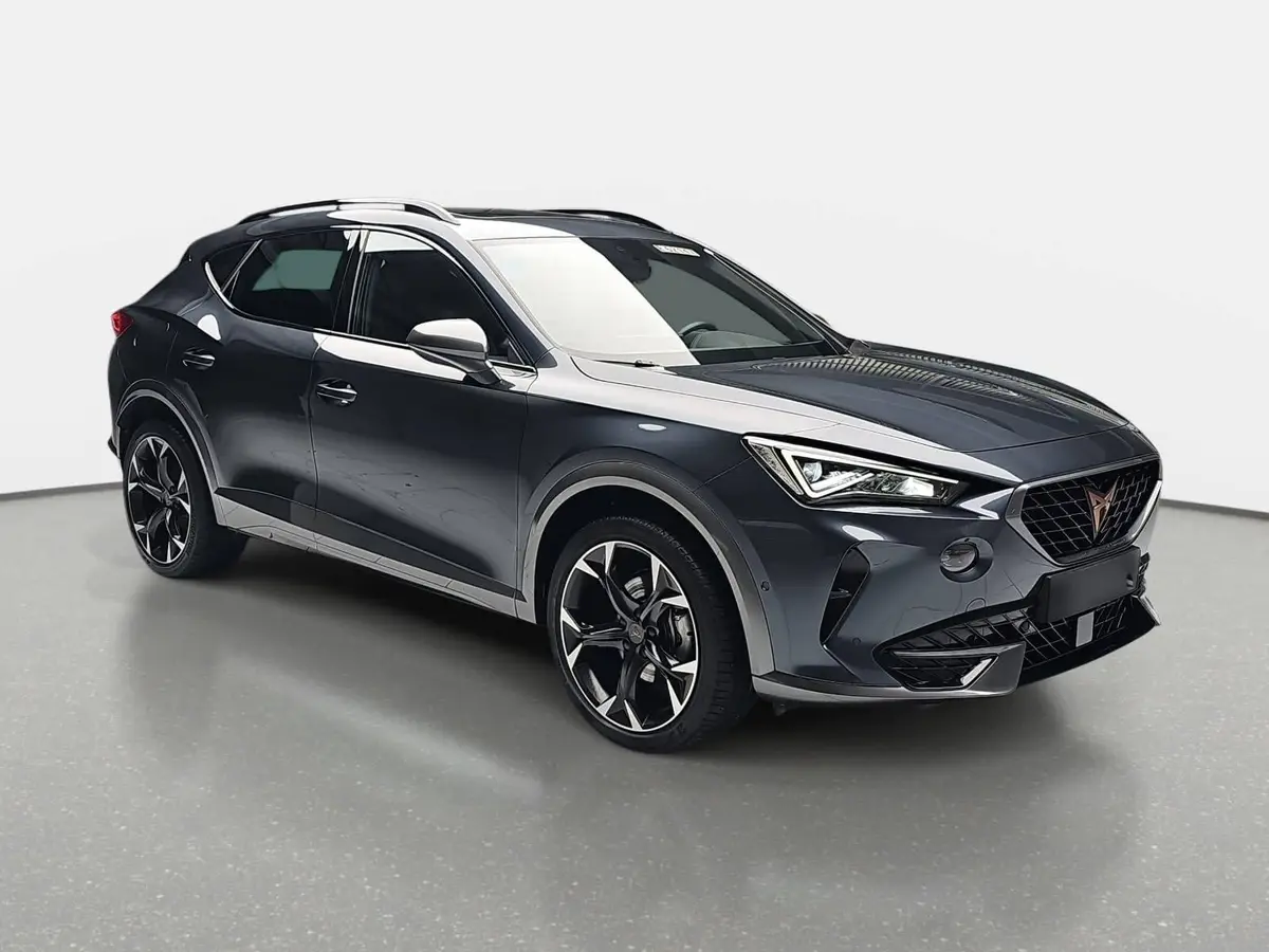 CUPRA FORMENTOR 1.4 E-HYBRID DSG MATRIX PANO AHK