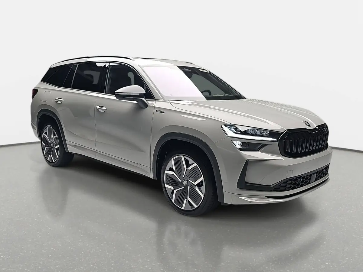 SKODA KODIAQ 1.5 TSI DSG IV PHEV SPORTLINE AHK PANO LM