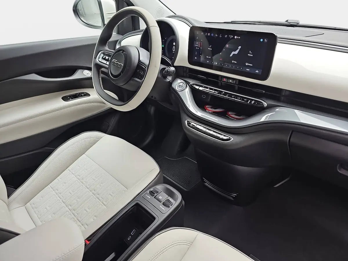 FIAT 500E ELEKTRO 42 KWH LA PRIMA