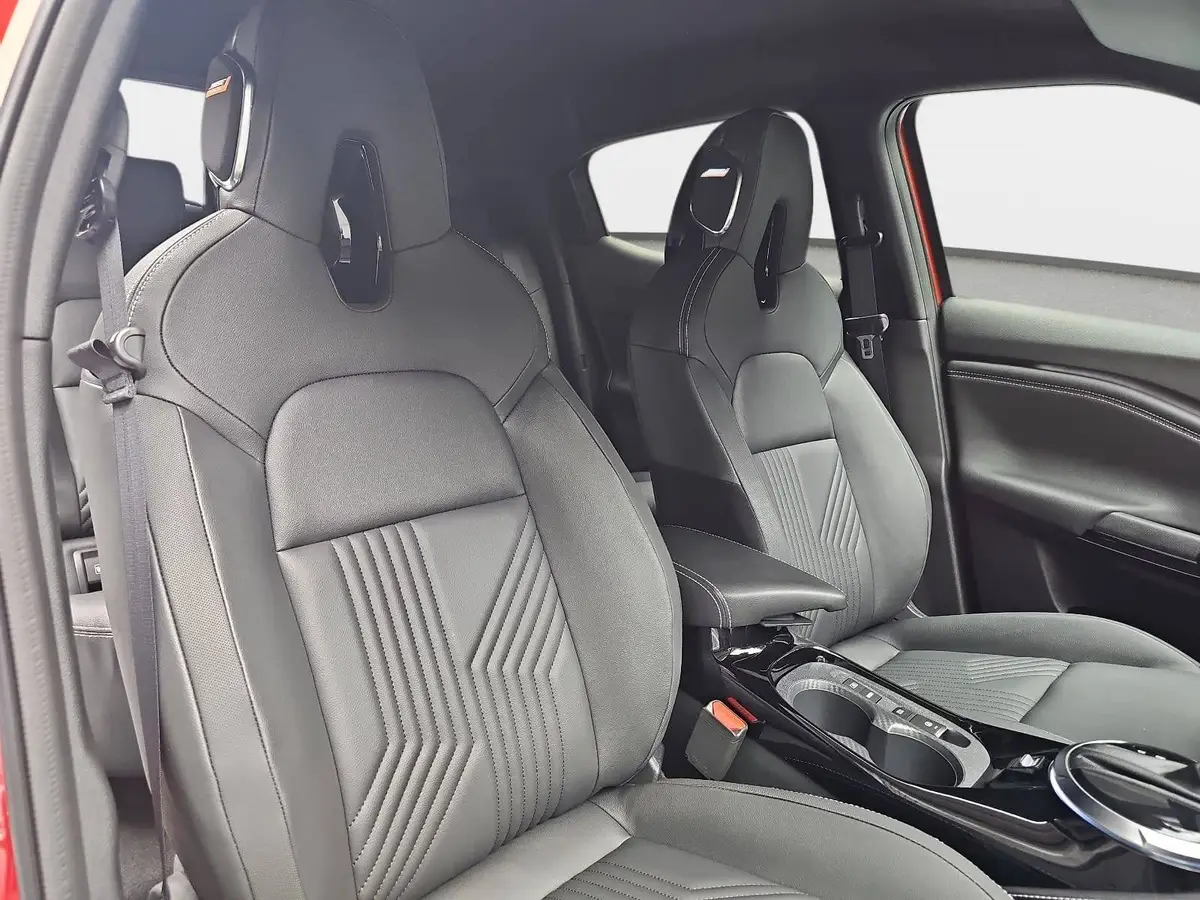 NISSAN JUKE 1.6 HYBRID AUTO. TEKNA NAVI BOSE