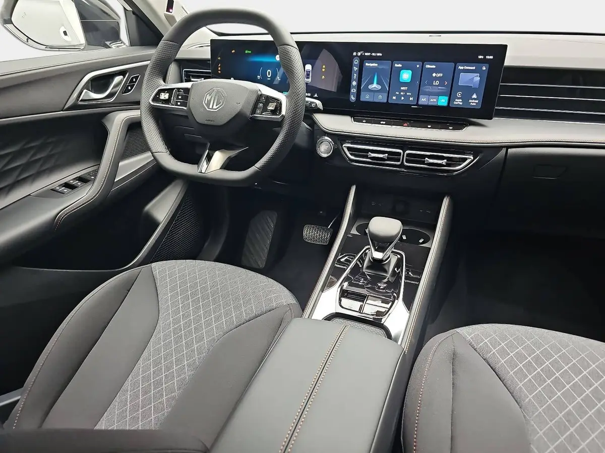 MG HS 1.5 PLUG-IN-HYBRID MY25.5 COMFORT NAVI LED-LICHT 19-ZOLL-LM