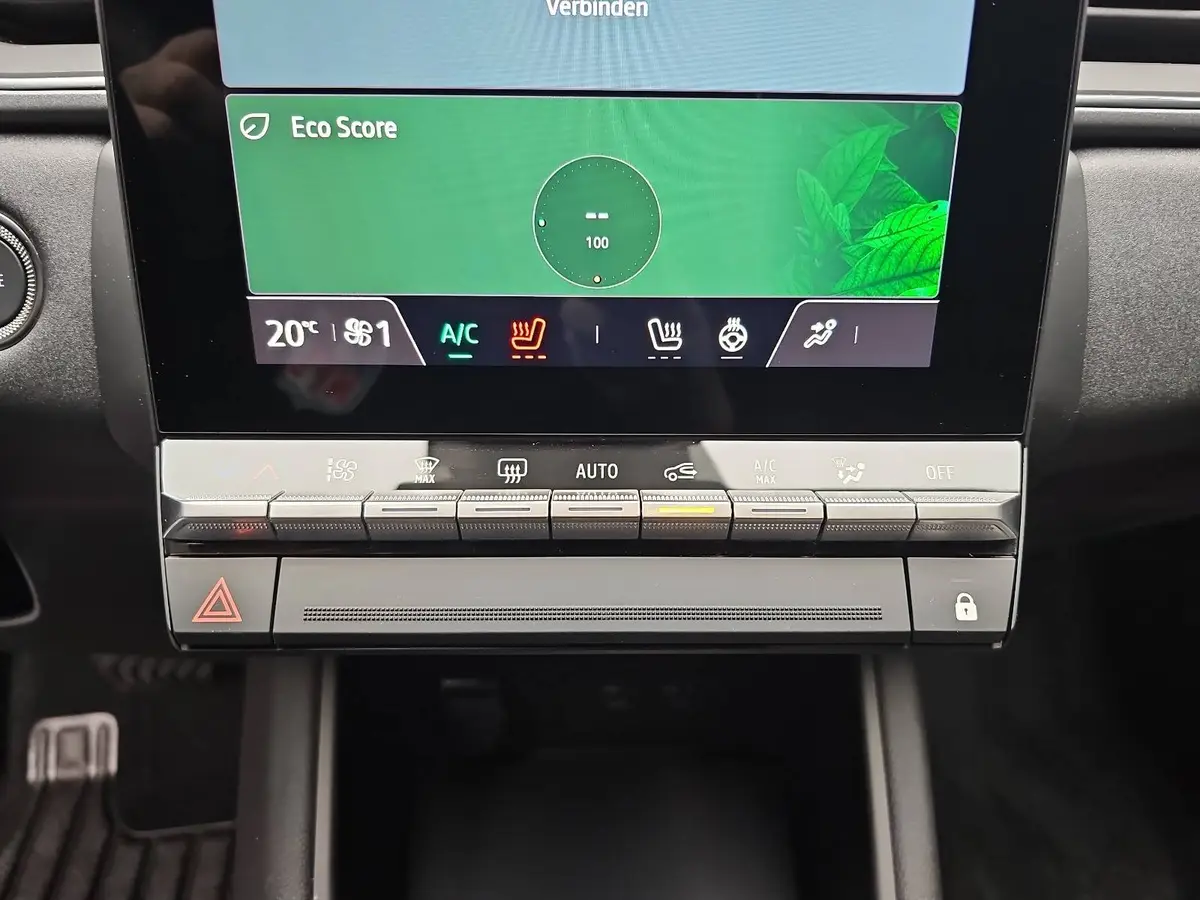 RENAULT CAPTUR II 1.3 TCE 160 EDC TECHNO LED KLIMA DAB KAMERA LM1