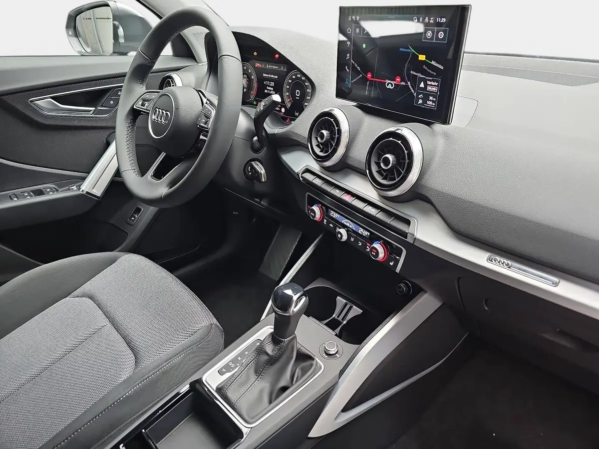AUDI Q2 35 TFSI S-TRONIC S LINE NAVI LED ACC EL.HECKKL. WI