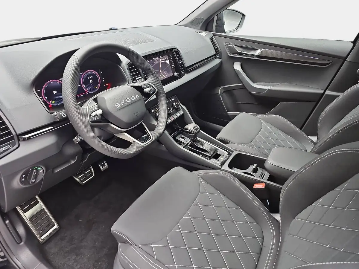 SKODA KAROQ 1.5 TSI DSG SPORTLINE NAVI LED-MATRIX PANO CANTON 